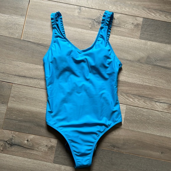 SO Swim Lightly Used Bathing Suit Poshmark